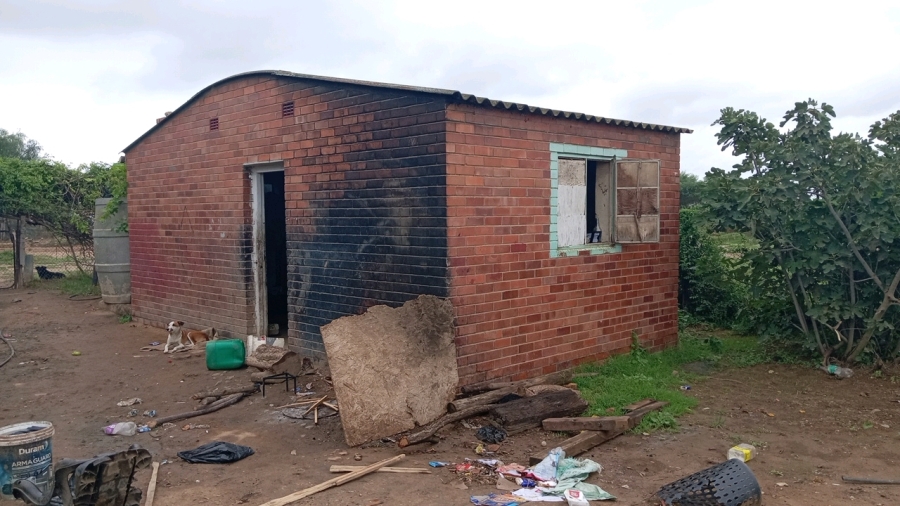 2 Bedroom Property for Sale in North Addo Road Phase 1 Eastern Cape